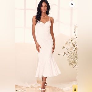 NWT lulu’s “Found Your Love” White Lace Sleeveless Trumpet Midi Dress
